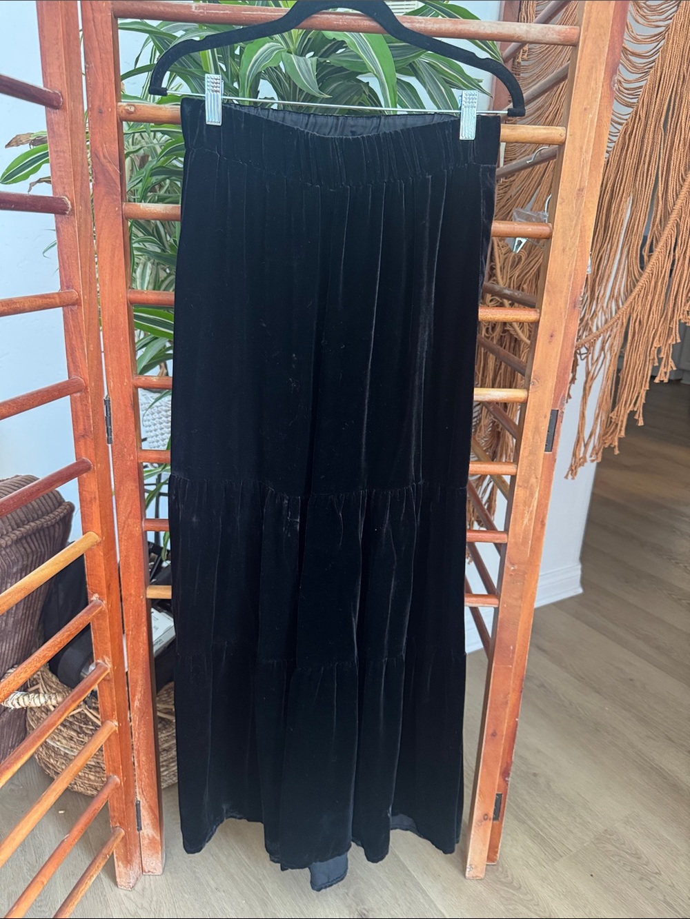 Johnny Was Black Velvet Tiered Pant XS